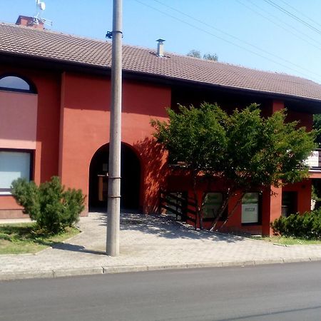 Oaza Lägenhet Vacenovice Exteriör bild