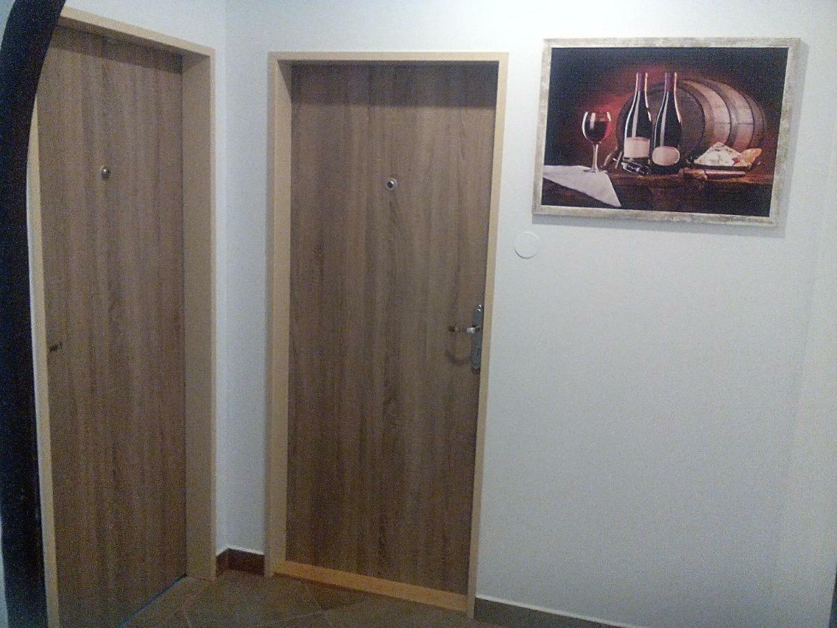 Oaza Lägenhet Vacenovice Exteriör bild